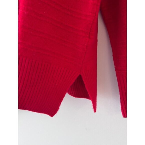 Vince Camuto red turtle neck sweater size small NWOT - Picture 3 of 4